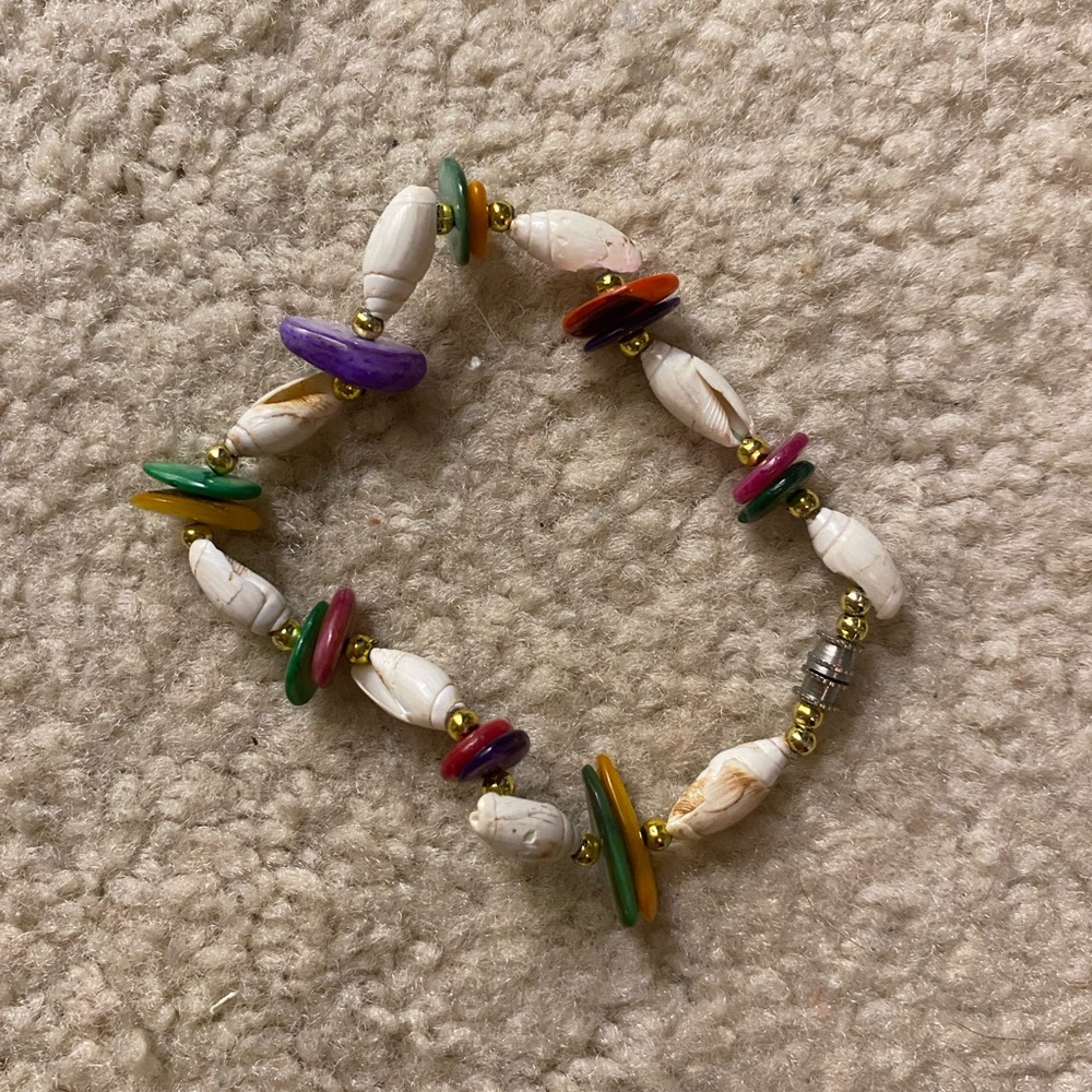 shell and bead bracelet